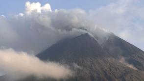 Merapi-vulkaan op Java opnieuw uitgebarsten (Foto: AFP/NOS)