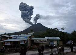 Nog meer vluchtingen door nieuwe vulkaanuitbarsting Sumatra
